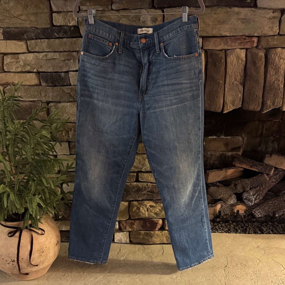 Madewell women’s Straight Jeans in Blue